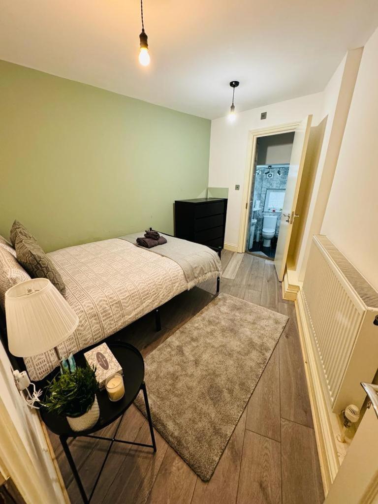 Willesden J Guest Home 4 لندن المظهر الخارجي الصورة