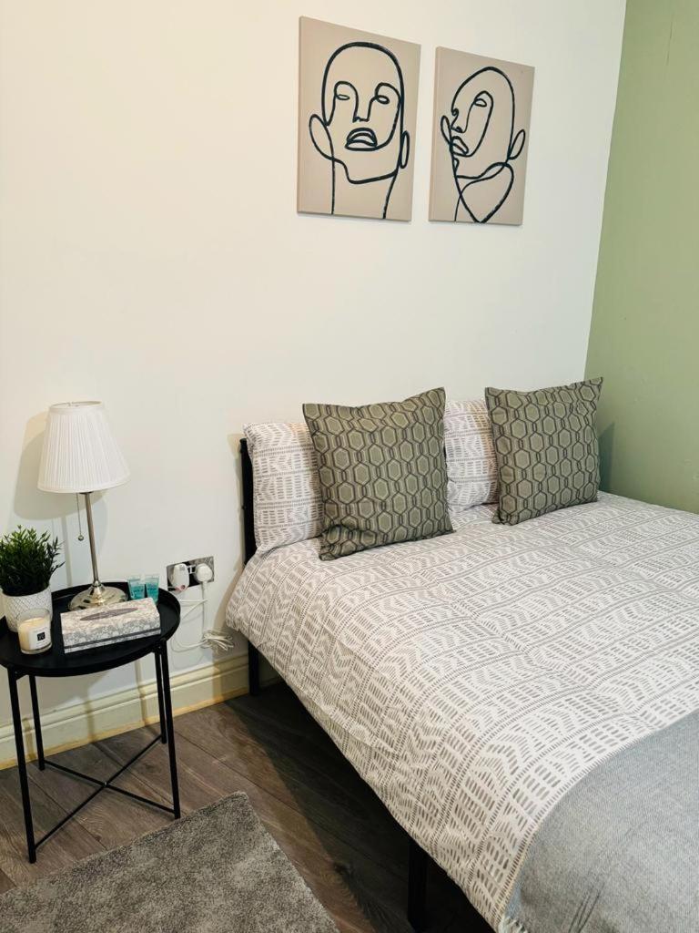 Willesden J Guest Home 4 لندن المظهر الخارجي الصورة